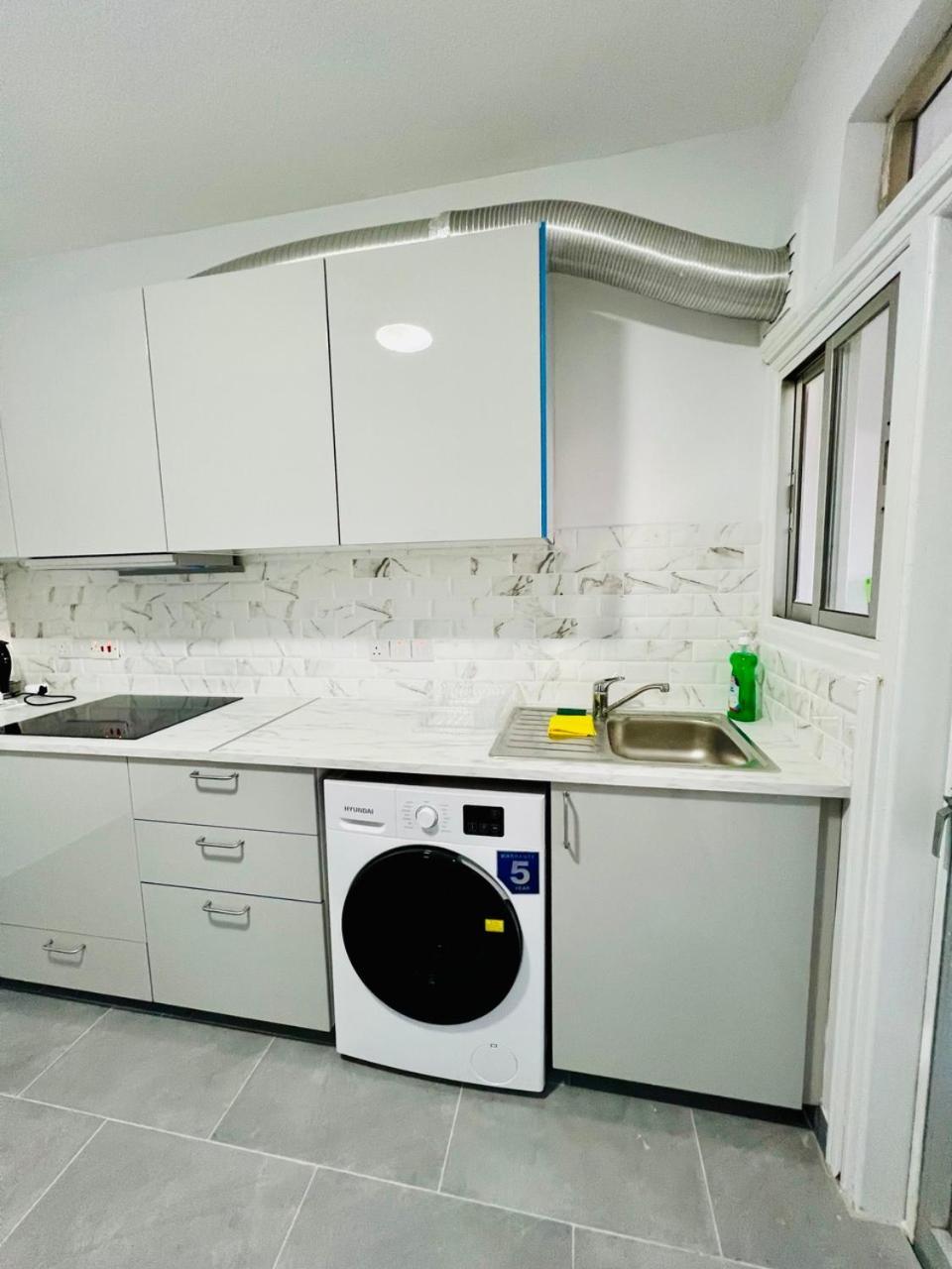 Tower Court Rooms ลาร์นาคา ภายนอก รูปภาพ